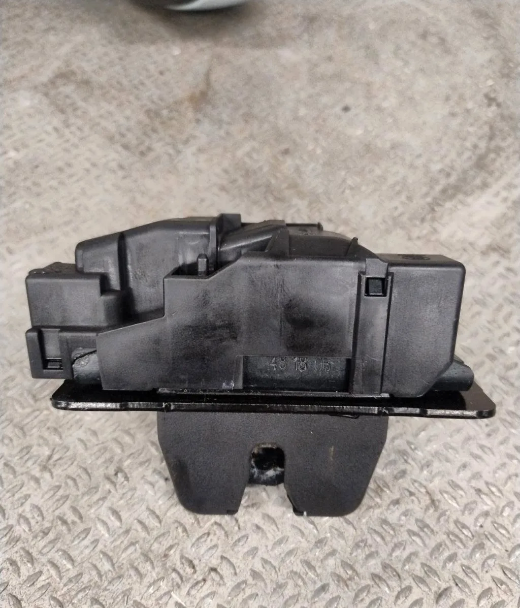 Moteur electrique de hayon-coffre CITROEN C5 AIRCROSS C5 AIRCROSS occasion