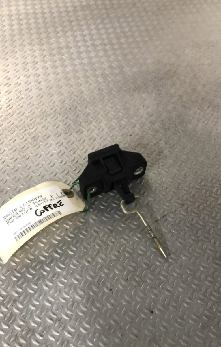 Moteur electrique de hayon-coffre Dacia SANDERO II 1.0 sce 75 (b8jc, b8jd) (2016) occasion
