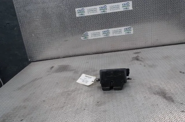 Moteur electrique de hayon-coffre Ford FIESTA VI (CB1, CCN) 1.4 tdci (2010-2012) 3 portes occasion