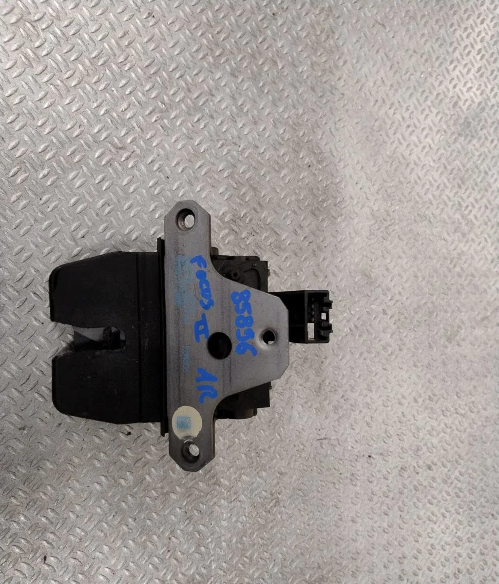 Moteur electrique de hayon-coffre Ford FOCUS II (DA_, HCP, DP) 1.8 tdci (2005-2012) occasion