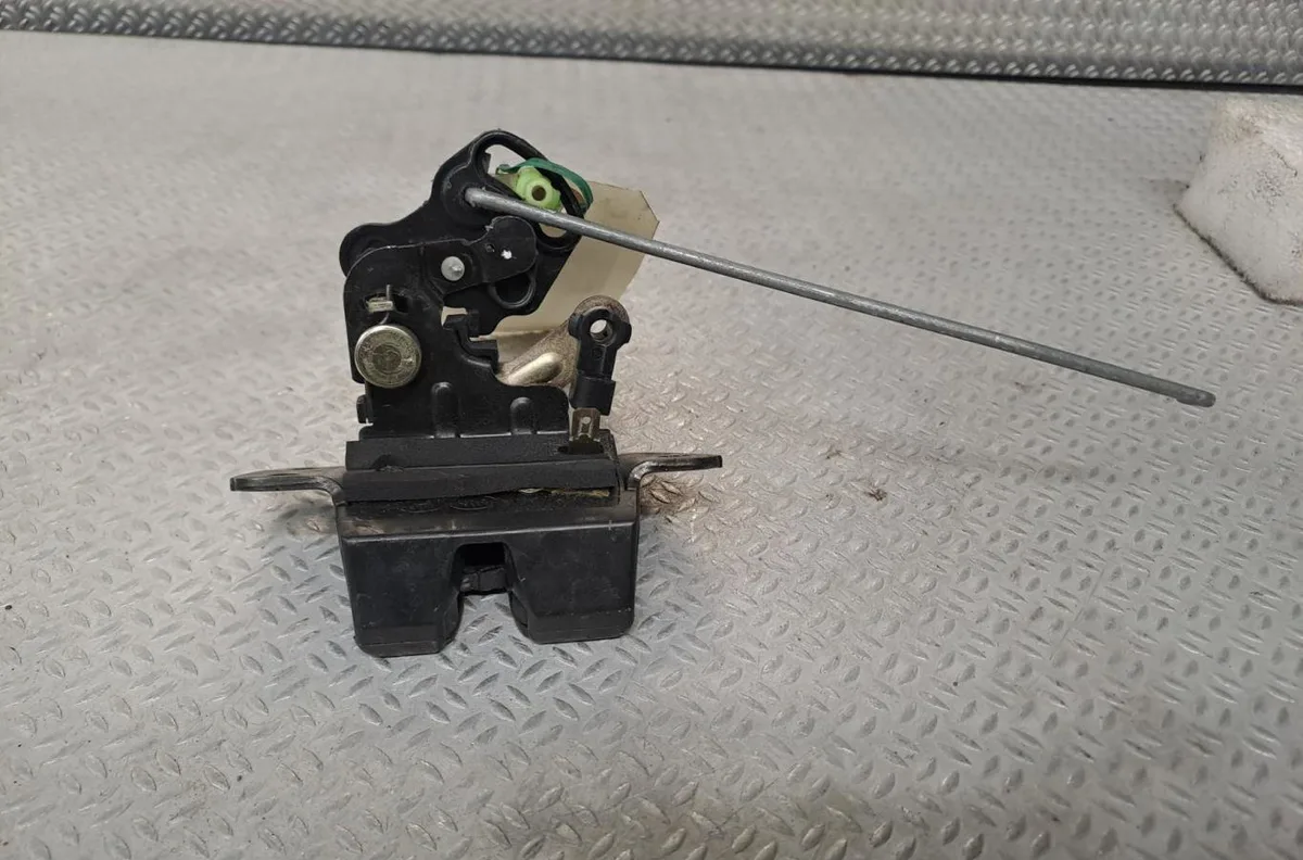 Moteur electrique de hayon-coffre Kia PICANTO I (SA) 1.1 (2004-2011) occasion