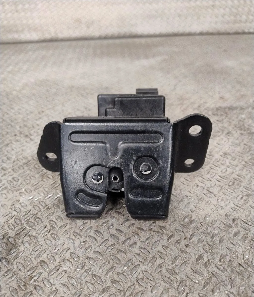 Moteur electrique de hayon-coffre Kia SPORTAGE III (SL) 1.7 crdi (2010) occasion