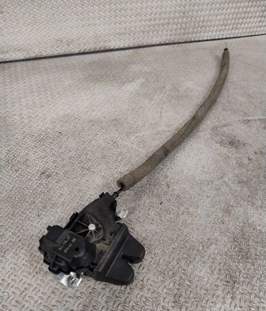 Moteur electrique de hayon-coffre MERCEDES CLASSE C 204 CLASSE C 204 PHASE 1 occasion
