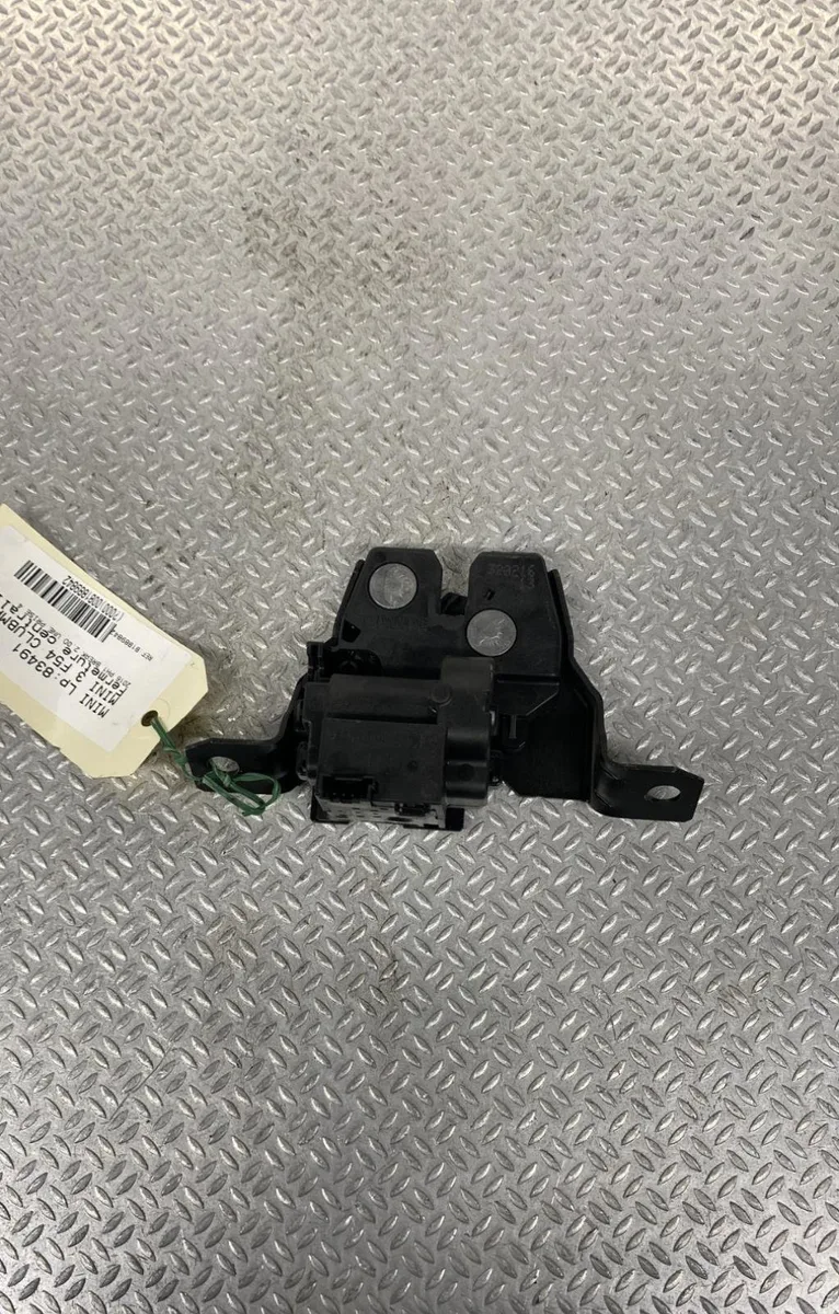 Moteur electrique de hayon-coffre Mini MINI CLUBMAN (F54) Cooper d (2014) occasion