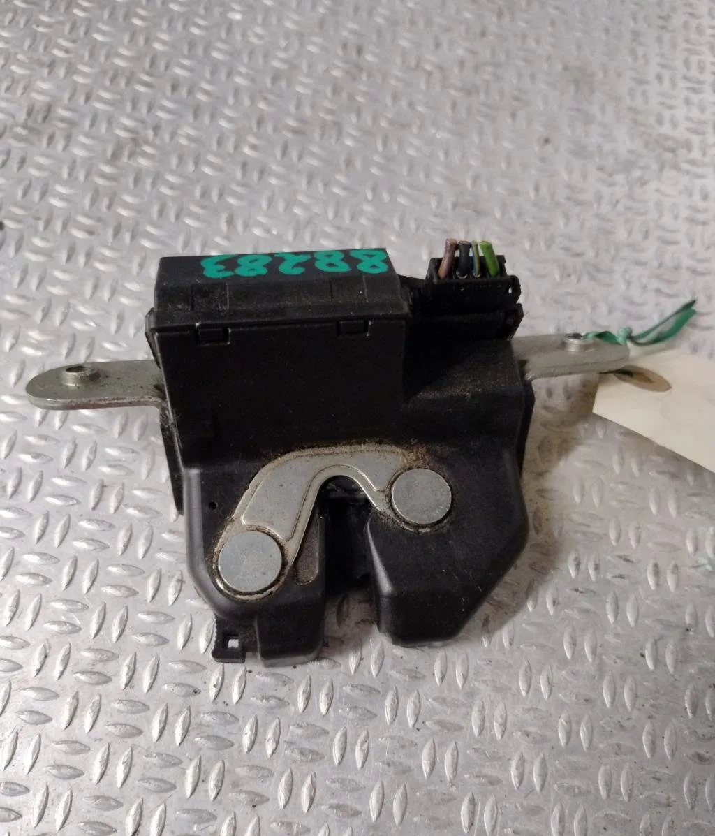 Moteur electrique de hayon-coffre OPEL CORSA D CORSA D PHASE 1 occasion