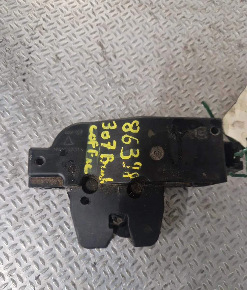 Moteur electrique de hayon-coffre PEUGEOT 307 307 PHASE 2 BREAK occasion