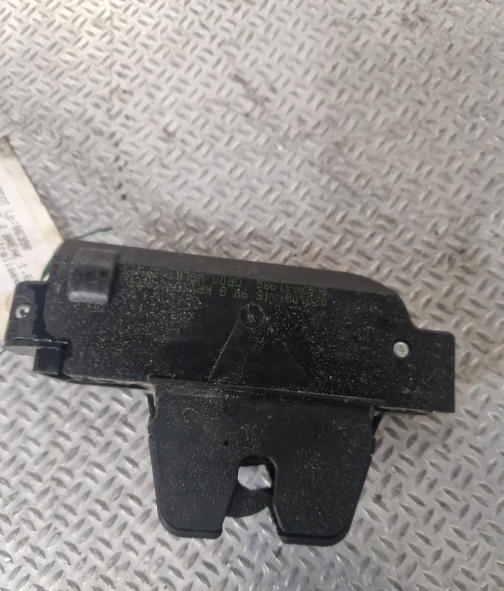 Moteur electrique de hayon-coffre PEUGEOT 307  307 PHASE 2 BREAK occasion