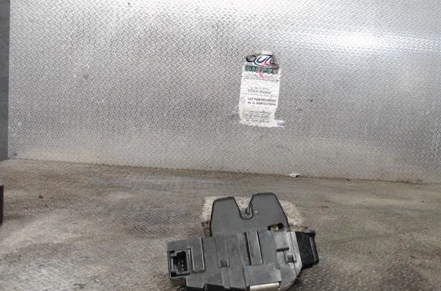 Moteur electrique de hayon-coffre PEUGEOT 508 1 508 1 PHASE 1 occasion