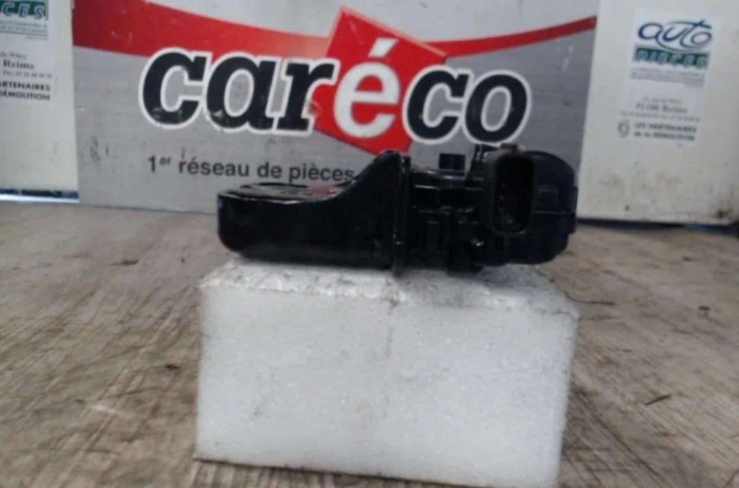 Moteur electrique de hayon-coffre Renault CAPTUR I (J5_, H5_) 1.2 tce 120 (2013) occasion
