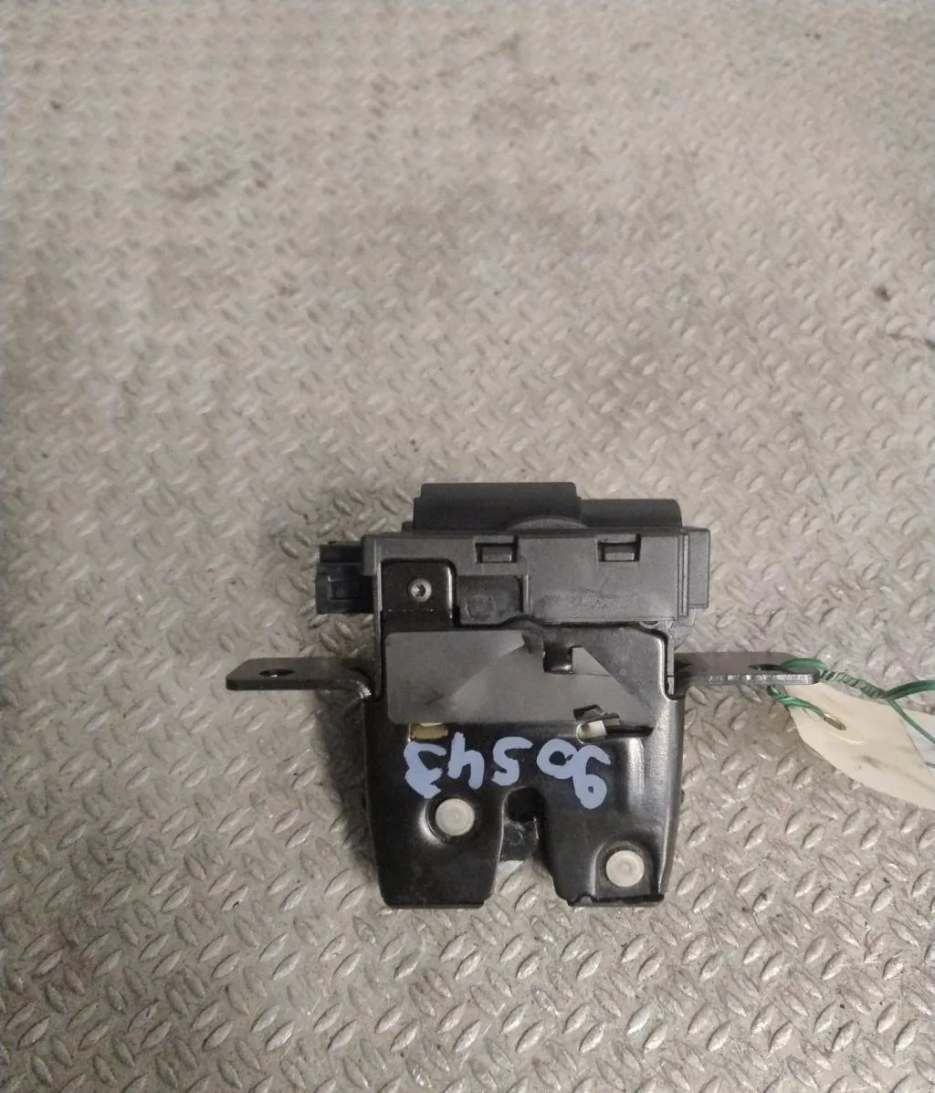 Moteur electrique de hayon-coffre RENAULT CLIO 3 CLIO 3 PHASE 2 occasion