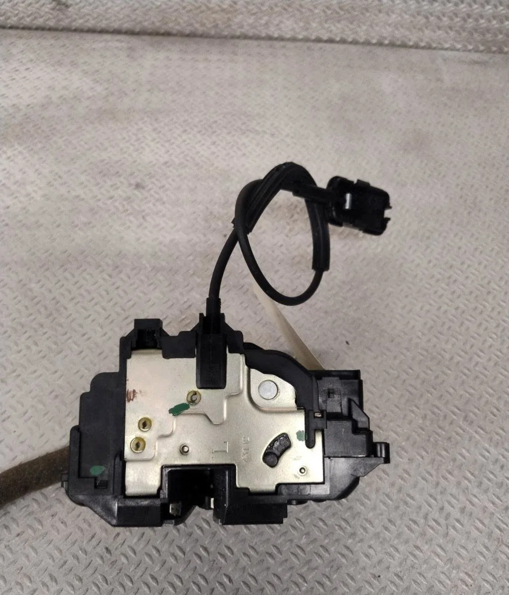 Moteur electrique de hayon-coffre Renault KANGOO Express (FW0-1_) 1.6 16v (fw03, fw09, fw0d, fw0u, fw0w, fw13) (2008) oc