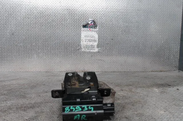 Moteur electrique de hayon-coffre Renault LAGUNA II (BG0-1_) 1.9 dci (2001-2007) occasion