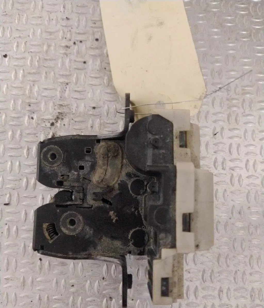 Moteur electrique de hayon-coffre Renault MODUS - GRAND MODUS (F-JP0_) 1.5 dci (fp0f, jp0f) (2004) 5 portes occasion