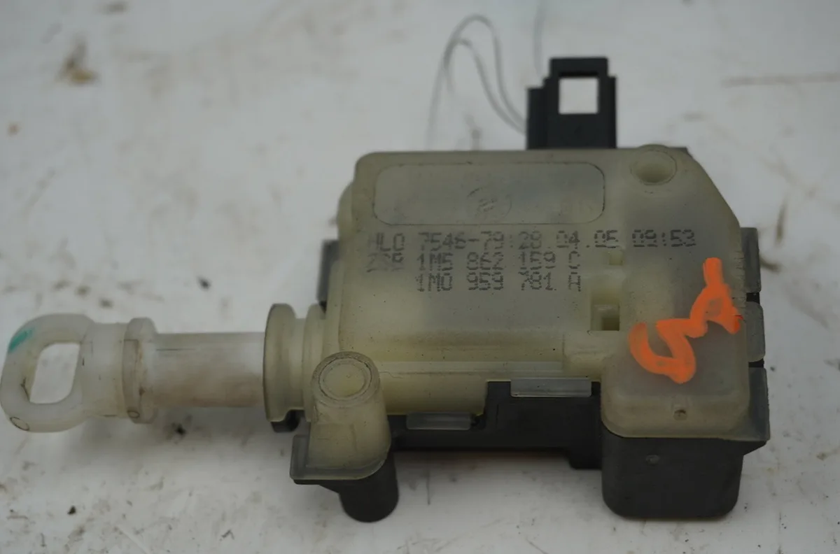 Moteur electrique de hayon-coffre Seat IBIZA III (6L1) 1.9 sdi (2002-2005) occasion