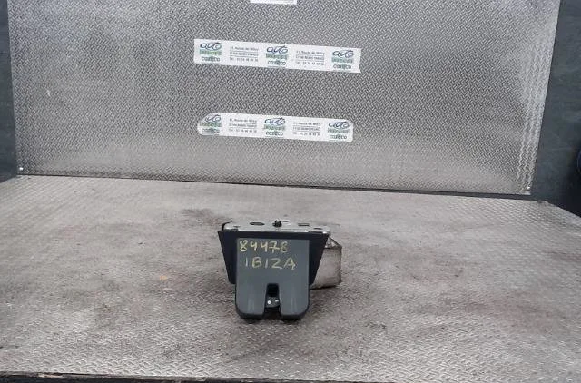 Moteur electrique de hayon-coffre Seat IBIZA IV ST (6J8, 6P8) 1.2 tdi (2010-2015) occasion