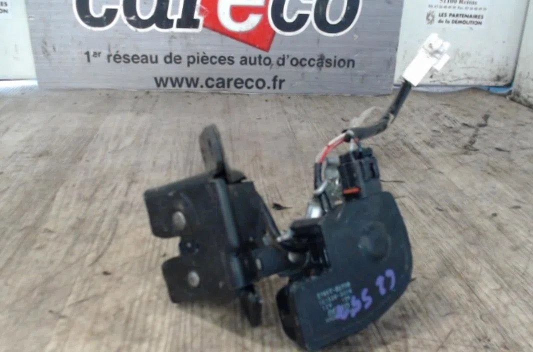 Moteur electrique de hayon-coffre Toyota COROLLA (_E12_) 1.4 d (nde120_) (2004-2007) 5 portes occasion