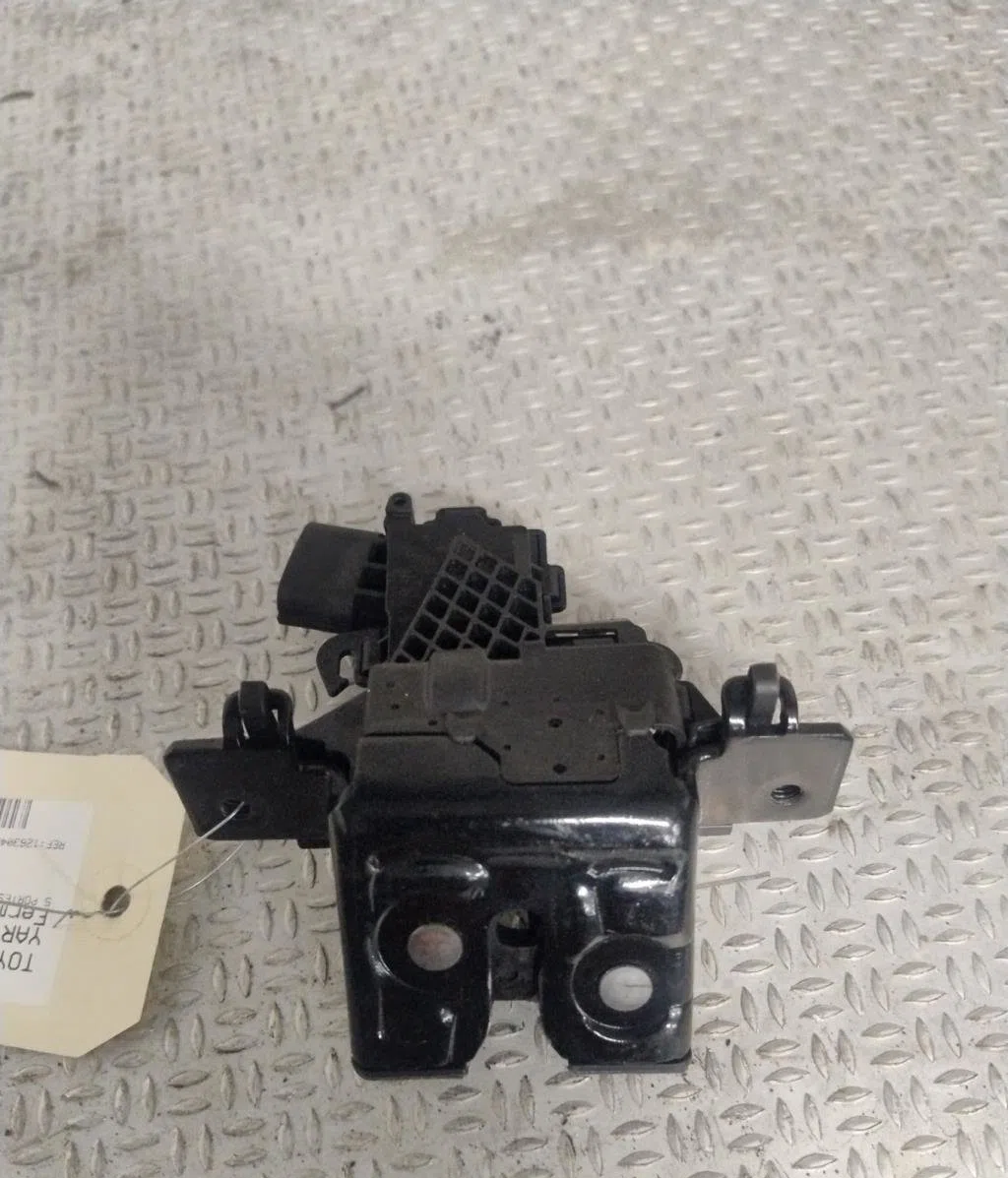 Moteur electrique de hayon-coffre TOYOTA YARIS 3  YARIS 3 PHASE 1 occasion