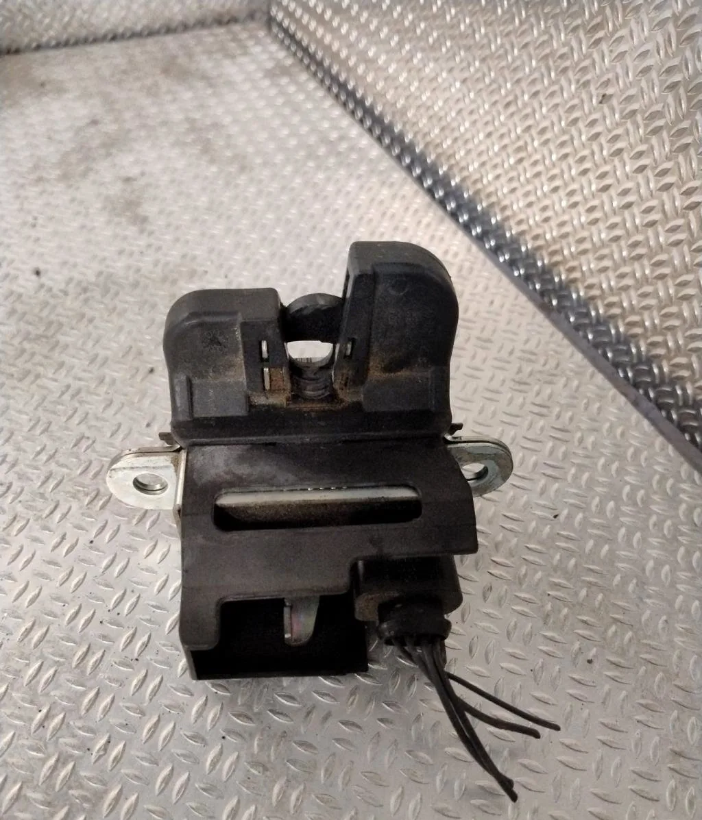 Moteur electrique de hayon-coffre Volkswagen PASSAT B6 Variant (3C5) 3.2 fsi 4motion (2005-2010) occasion