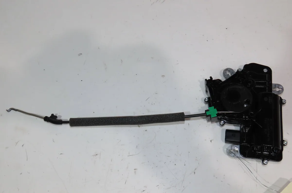 Moteur electrique de hayon-coffre Volkswagen TIGUAN (AD1, AX1) 1.4 ehybrid (2020) occasion