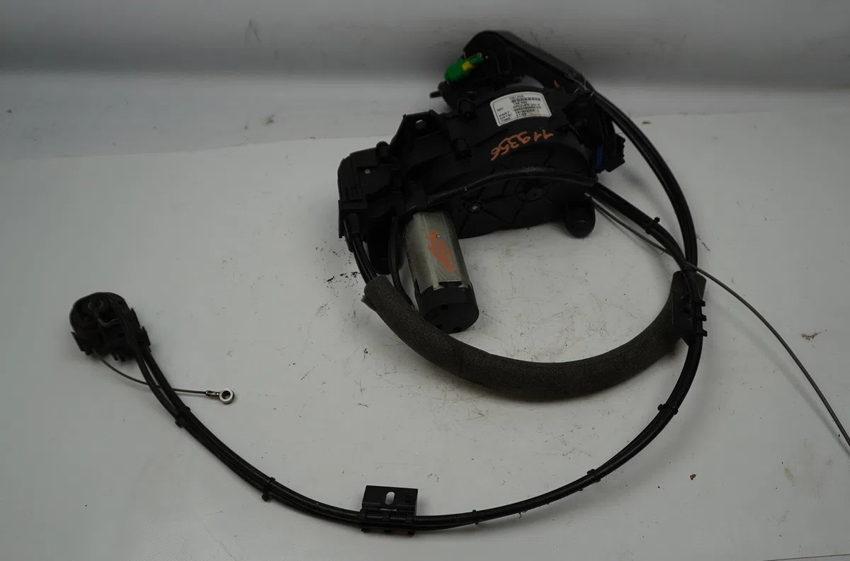 moteur électrique porte coulissante droit  Peugeot 1007 (KM_) 1.4 hdi (2005) occasion