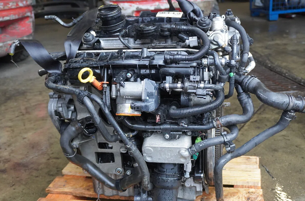 Moteur essence Audi TT Roadster (8J9) 2.0 tfsi (2010-2014) occasion