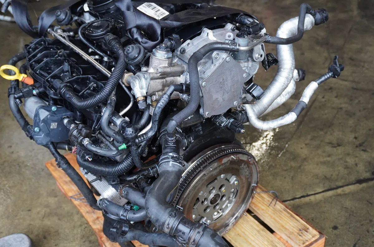 Moteur essence Audi TT Roadster (8J9) 2.0 tfsi (2010-2014) occasion