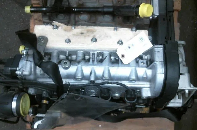 Moteur essence Fiat PUNTO (188_) 1.2 16v 80 (188.233, .235, .253, .255, .333, .353, .639,... (1999-2006) occasion
