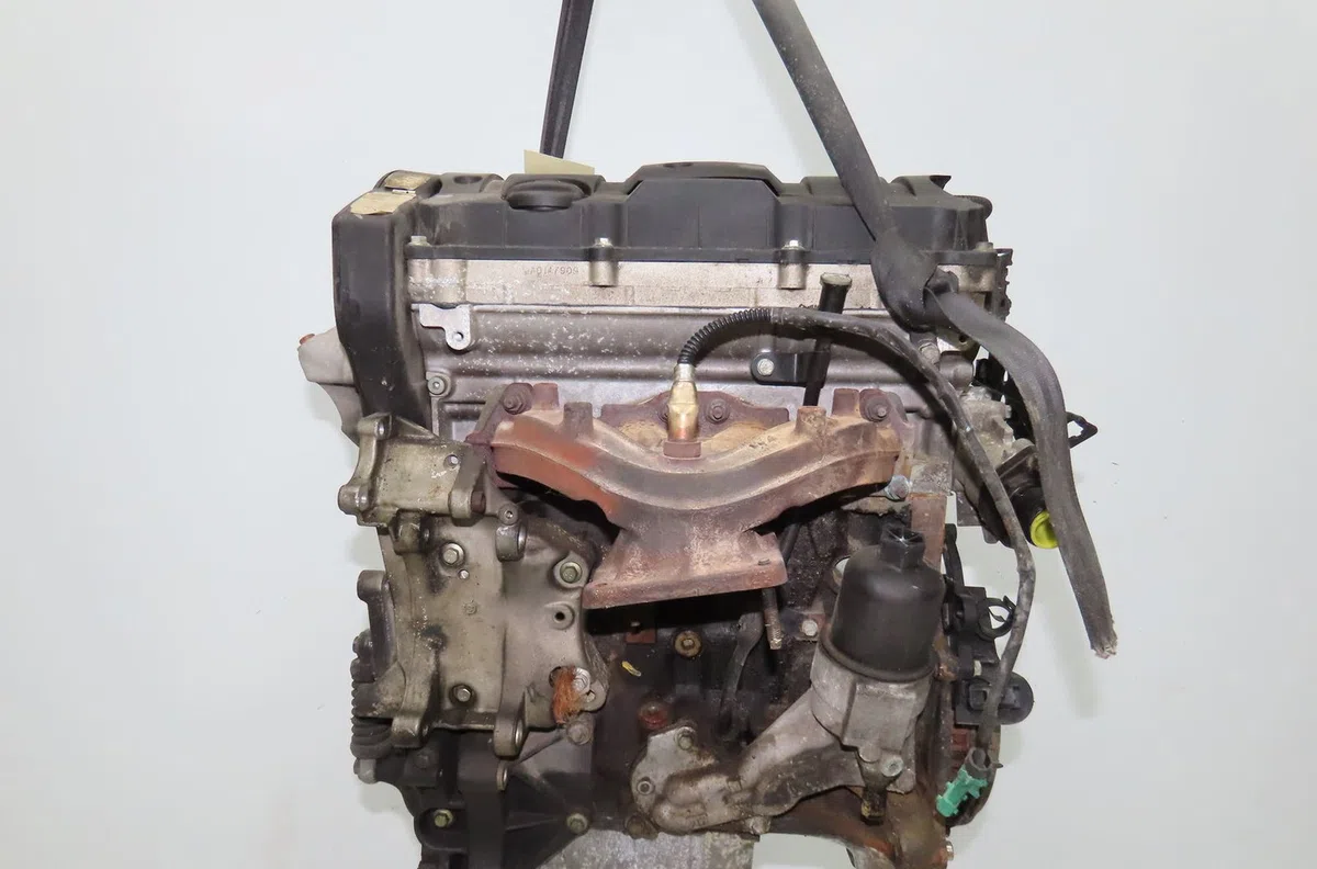 Moteur essence Peugeot 206 3-5 portes (2A-C) 1.6 16v (2000-2009) 3 portes occasion