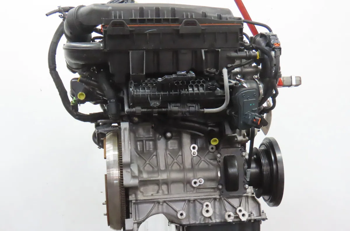 Moteur essence Peugeot 208 I (CA_, CC_) 1.2 thp 110 (2013) occasion