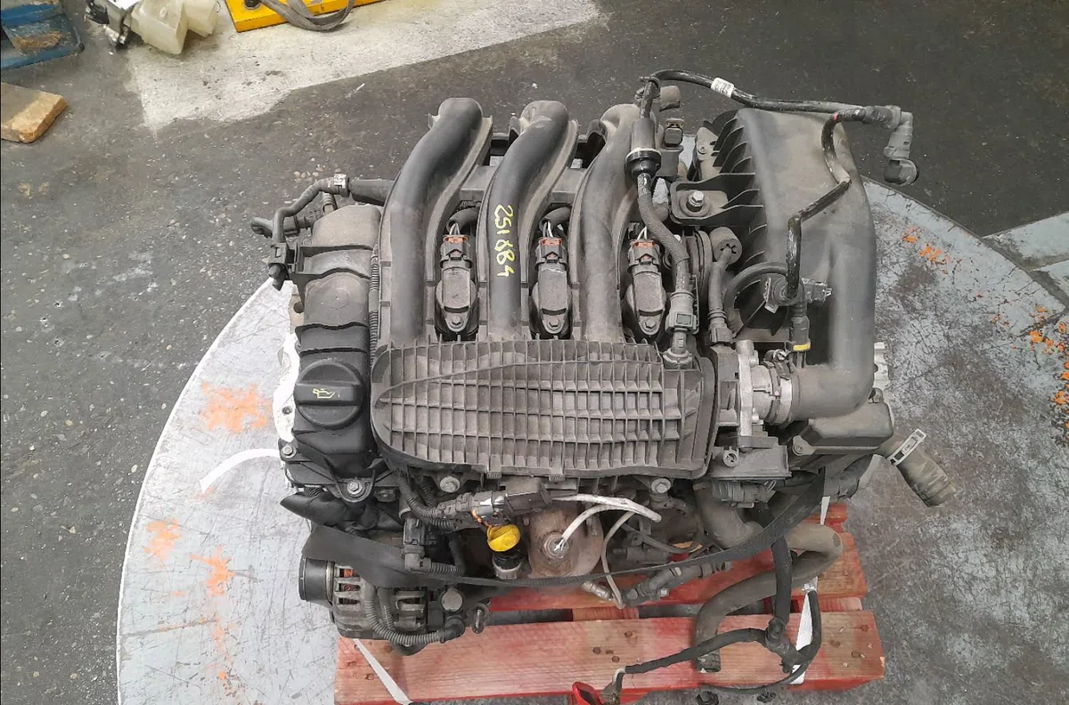 Moteur essence Peugeot 208 I (CA_, CC_) 1.2 vti 82 (2012) occasion