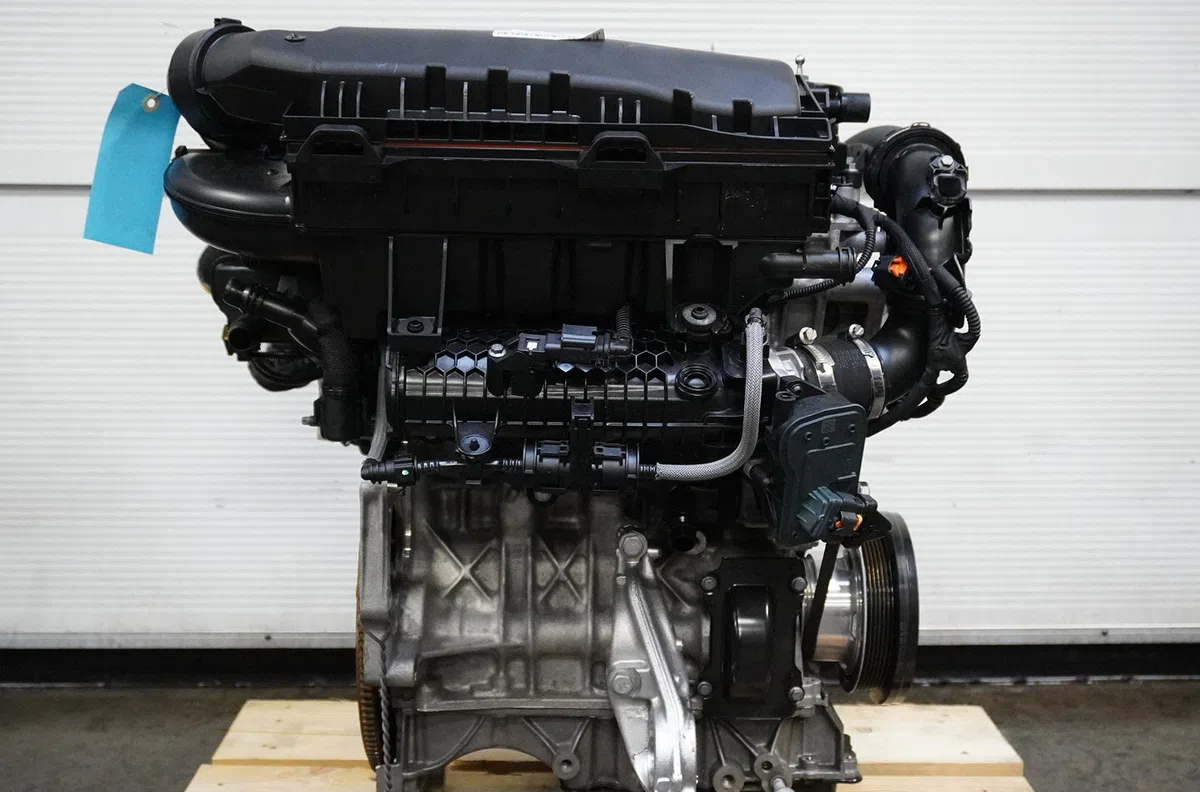 Moteur essence Peugeot 208 II (UB_, UP_, UW_, UJ_) 1.2 puretech 100 (2019) 5 portes occasion