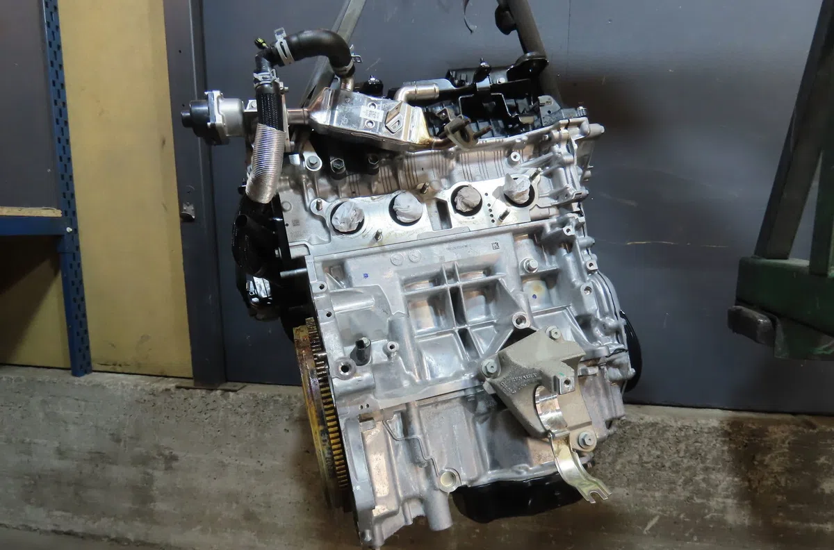 Moteur essence Renault ARKANA I (LCM_, LDN_) 1.6 e-tech 145 (ldmu) (2020) 5 portes occasion