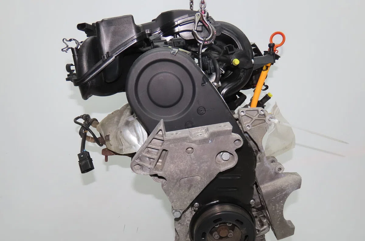 Moteur essence Volkswagen GOLF V (1K1) 1.6 (2004-2008) occasion