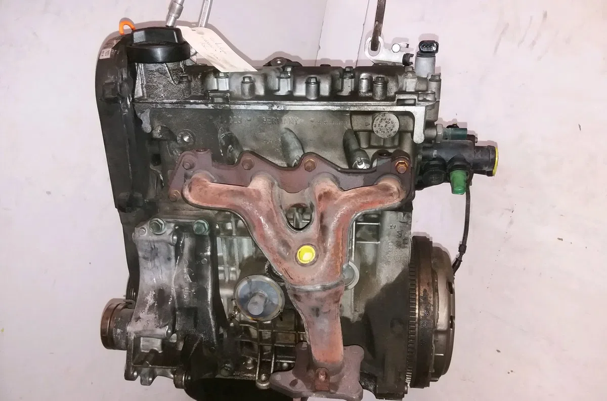 Moteur essence Volkswagen POLO (6N2) 1.4 (1999-2001) 5 portes occasion