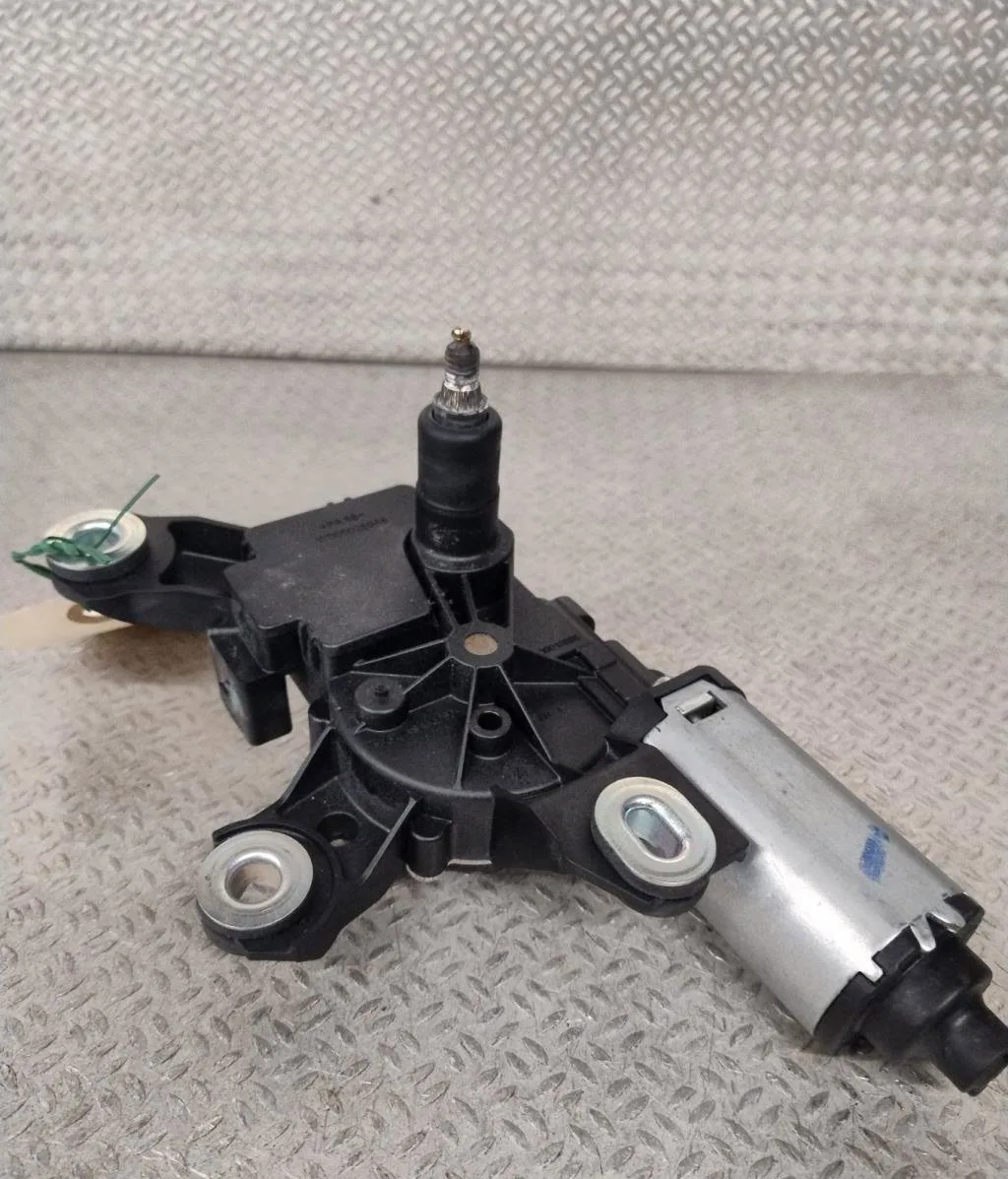 Moteur essuie-glace ar gauche Audi A1 Sportback (8XA, 8XF) 1.2 tfsi (2012-2015) occasion