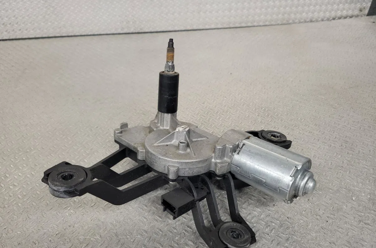 Moteur essuie-glace ar gauche Citroen BERLINGO - BERLINGO FIRST Monospace (MF_, GJK_, GFK_) 1.6 hdi 90 (mf9hx) (2005-200