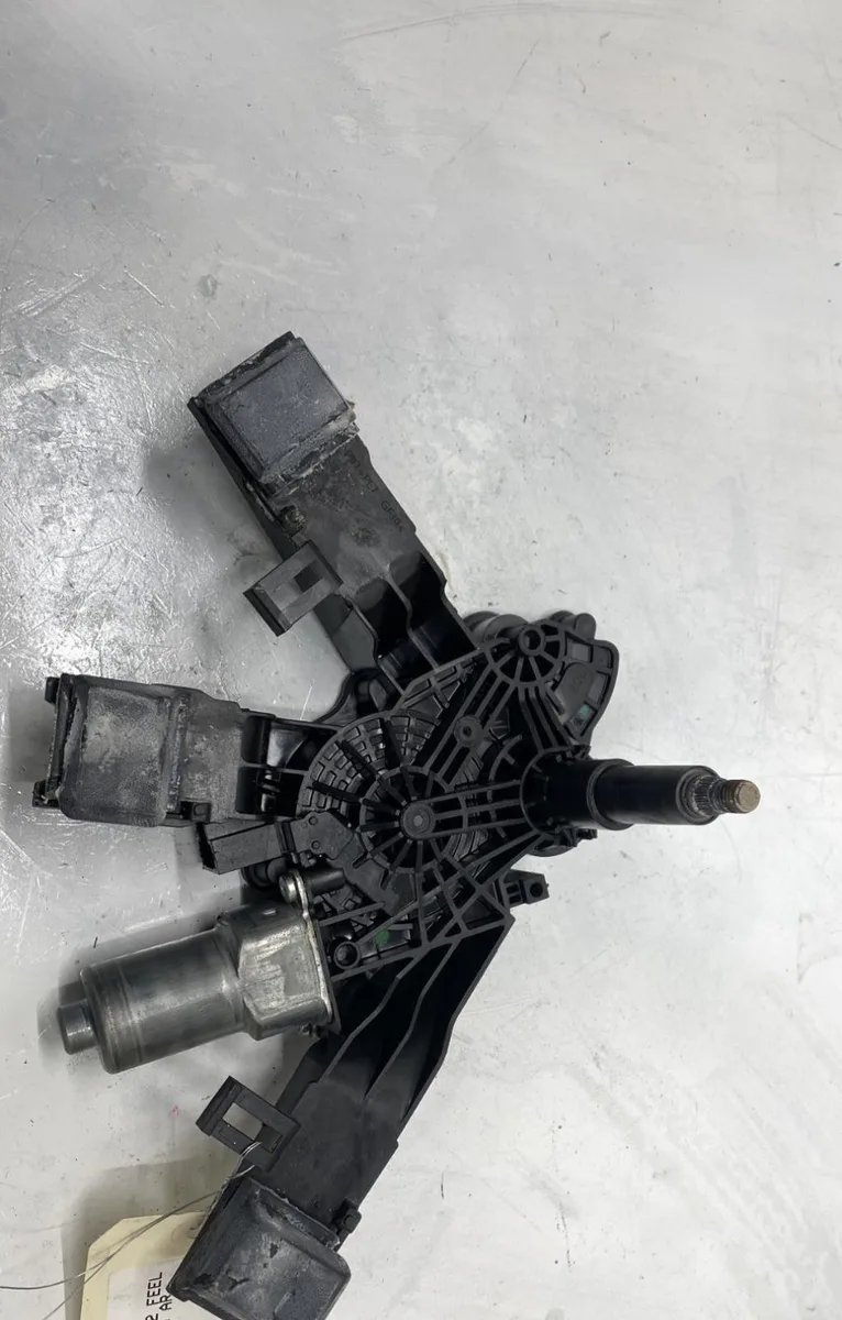 Moteur essuie-glace ar gauche Citroen C4 PICASSO II 1.6 bluehdi 120 (2014) occasion