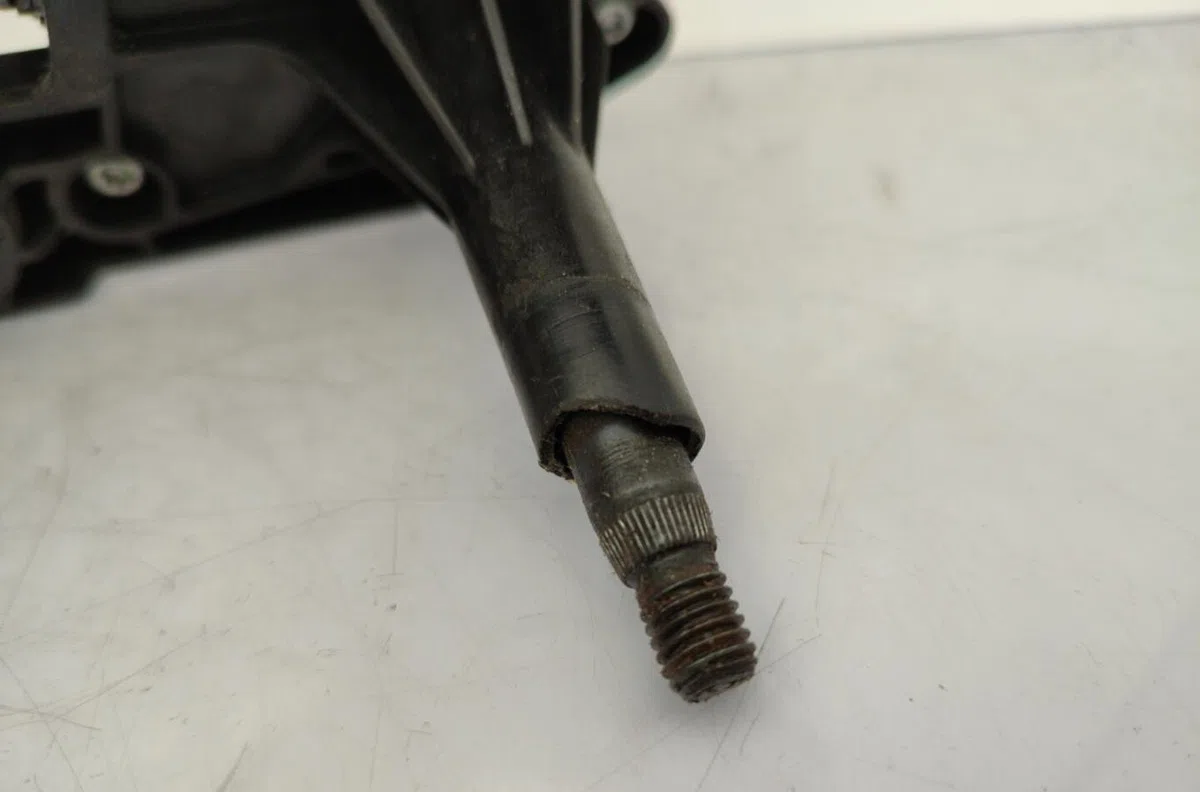 Moteur essuie-glace ar gauche FIAT GRANDE PUNTO occasion
