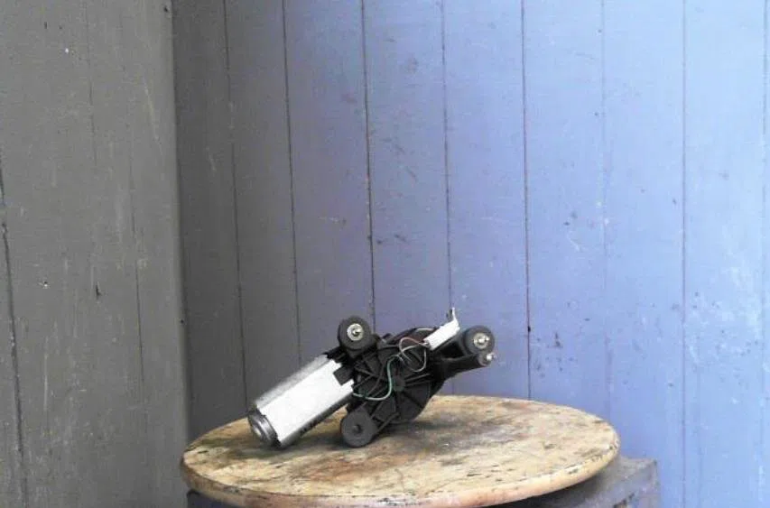 Moteur essuie-glace ar gauche FIAT PUNTO 2 PUNTO 2 PHASE 1 occasion