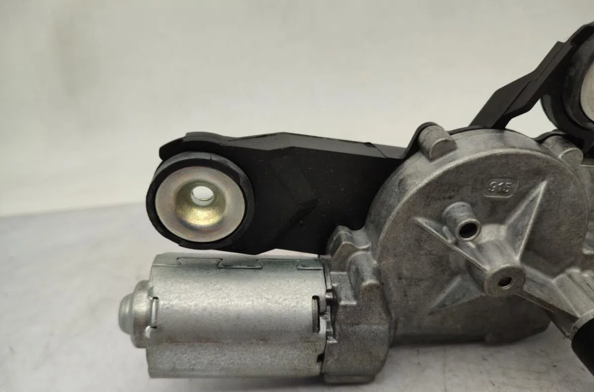 Moteur essuie-glace ar gauche FORD C-MAX 1 PHASE 2 occasion