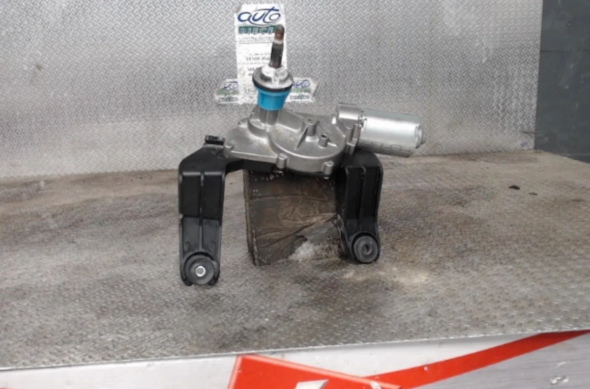 Moteur essuie-glace ar gauche KIA CEE-D 1 SPORT WAGON CEE-D 1 SPORT WAGON PHASE 1 BREAK occasion