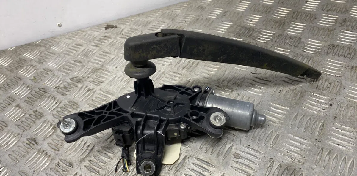 Moteur essuie-glace ar gauche KIA VENGA PHASE 1 occasion
