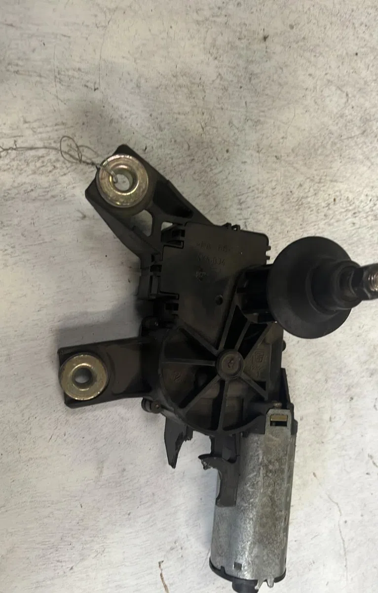 Moteur essuie-glace ar gauche Mercedes-benz CLASSE A (W168) A 170 cdi (168.009, 168.109) (2001-2004) occasion