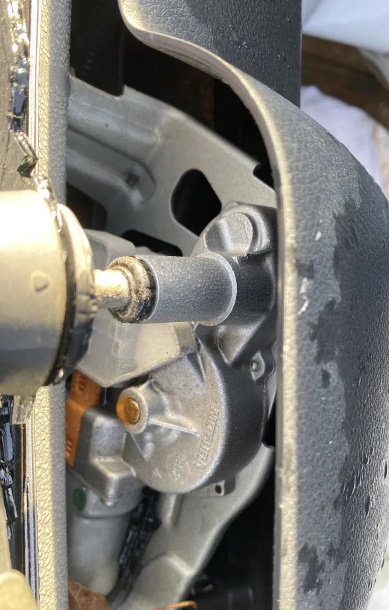 Moteur essuie-glace ar gauche NISSAN X-TRAIL 2 PHASE 1 occasion