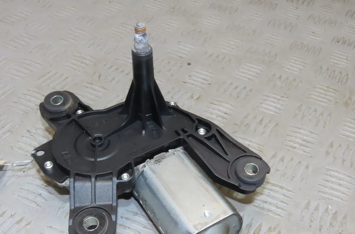 Moteur essuie-glace ar gauche Opel COMBO Tour 1.7 dti 16v (2001-2004) occasion
