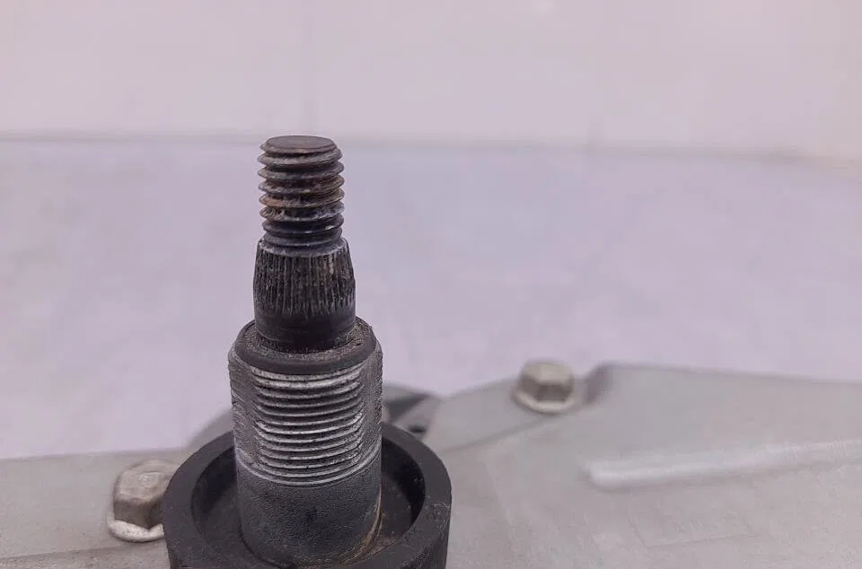 Moteur essuie-glace ar gauche PEUGEOT 306 PHASE 2 occasion