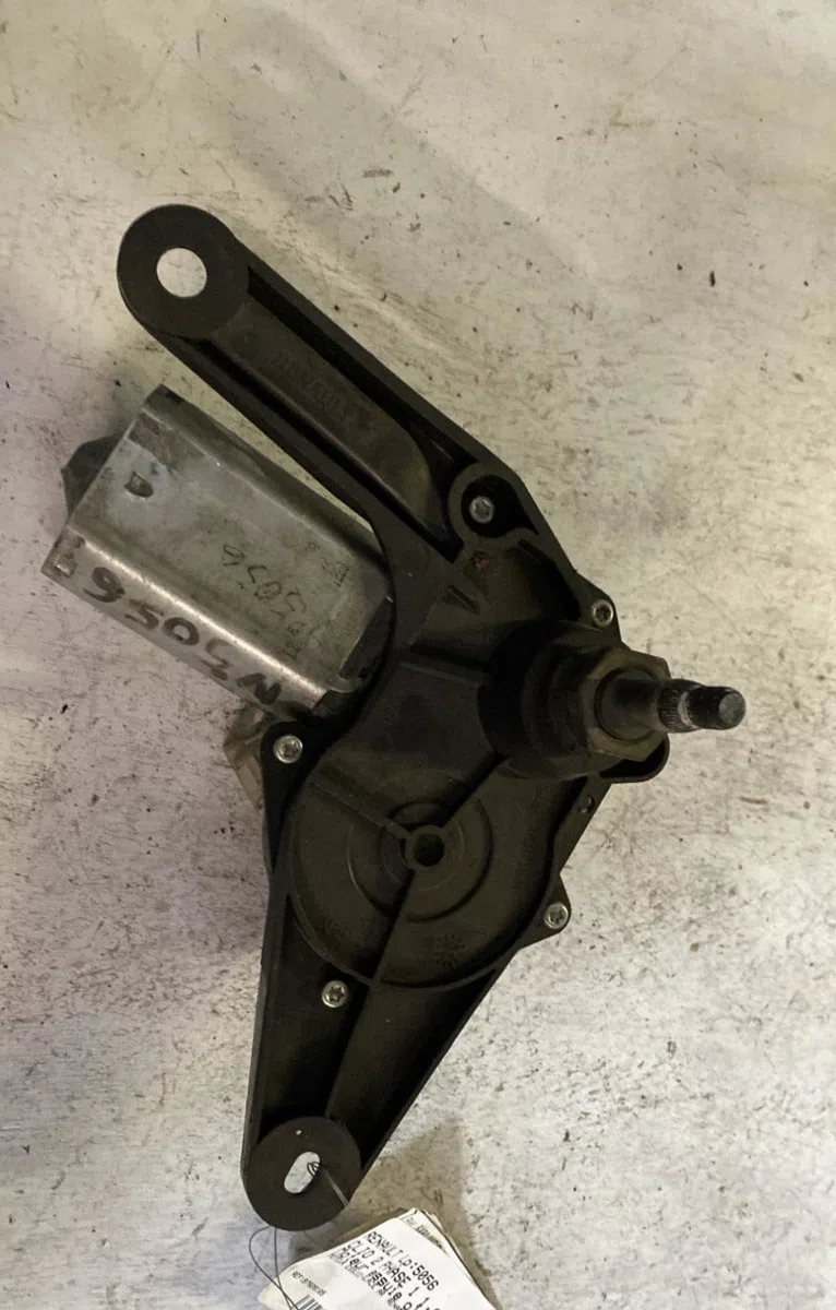 Moteur essuie-glace ar gauche Renault CLIO II (BB_, CB_) 1.9 d (b-cb0j) (2000-2001) 5 portes occasion