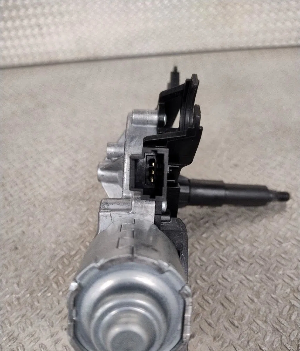 Moteur essuie-glace ar gauche Renault KADJAR (HA_, HL_) 1.2 tce 130 (2015) occasion