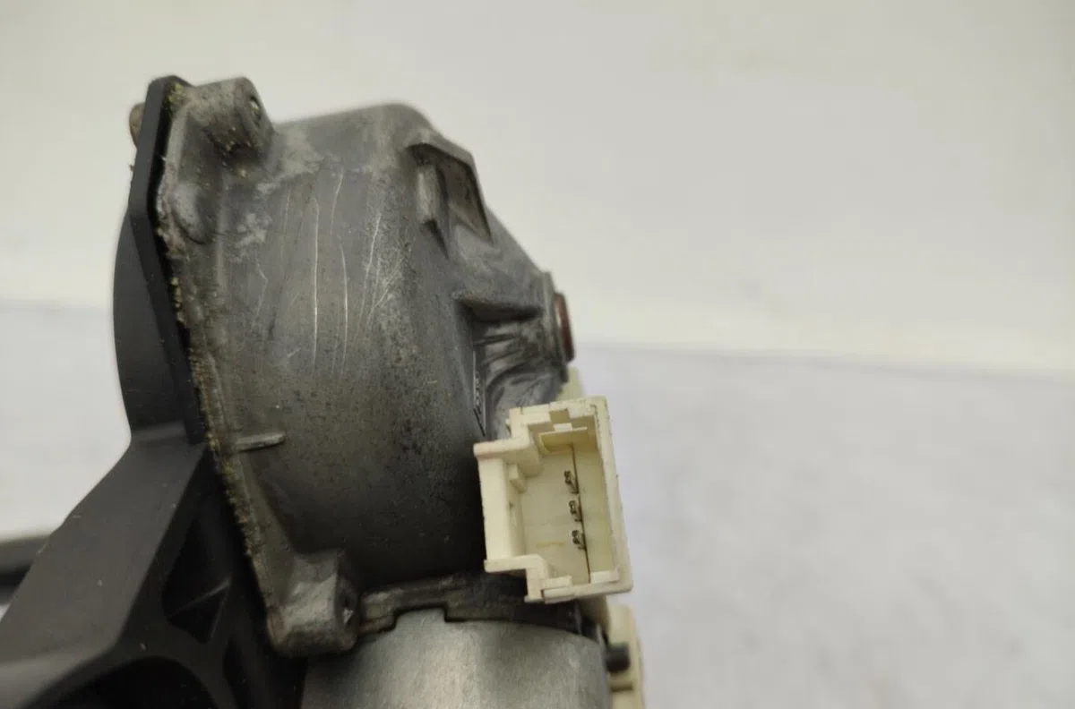 Moteur essuie-glace ar gauche RENAULT LAGUNA 2 PHASE 1 occasion