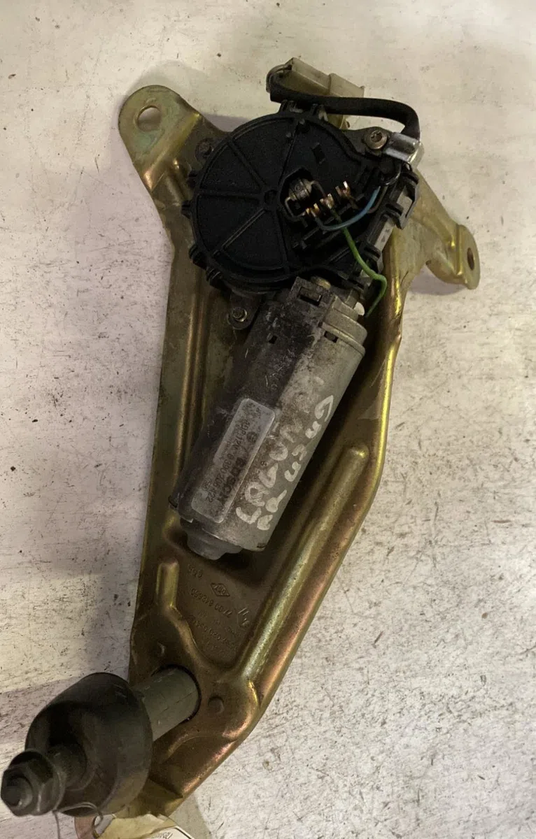 Moteur essuie-glace ar gauche Renault LAGUNA I (B56_, 556_) 2.2 dt (b569) (1996-2001) 5 portes occasion
